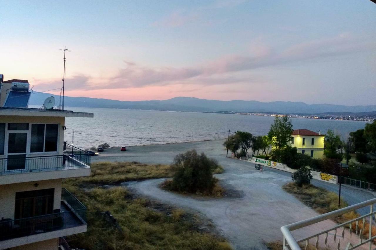 Sea View Apartment Chalkida Exterior foto